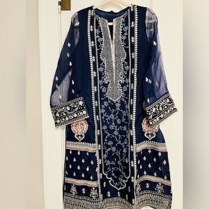 Pakistani party wear kurta